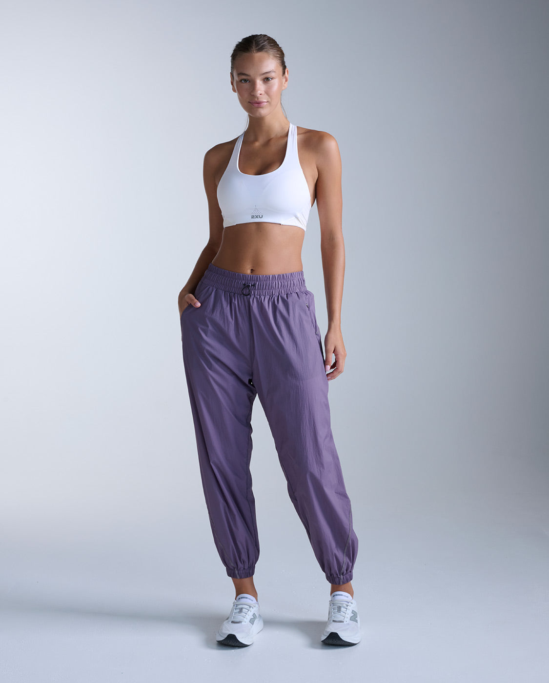 2xu-aero-oversized-jogger-pantaloni-running-viola image 7