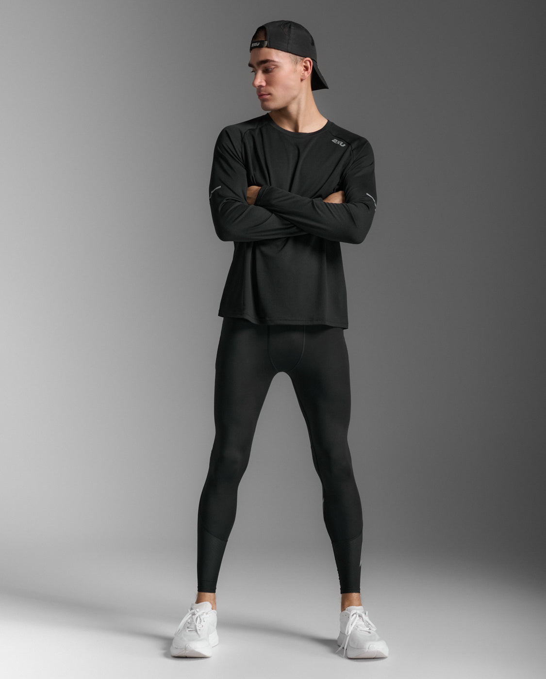 2xu-aero-mesh-compression-tights-tight-running-compressivi-con-tasche image 2