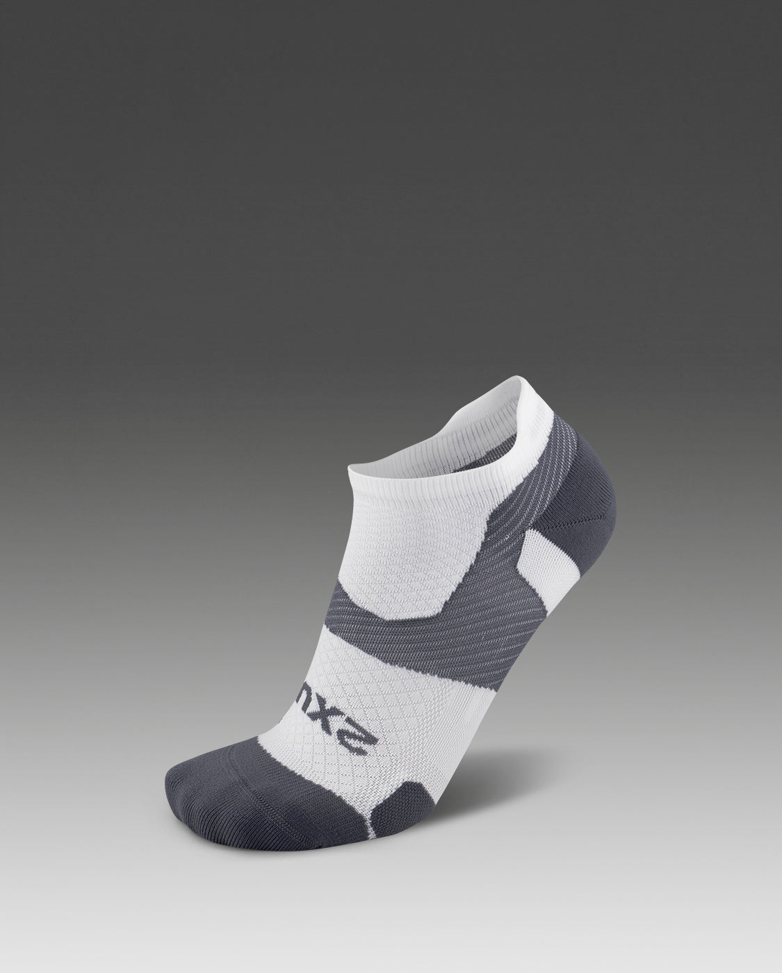 2xu-vectr-light-cushion-no-show-calze-running-corte-bianche image 1