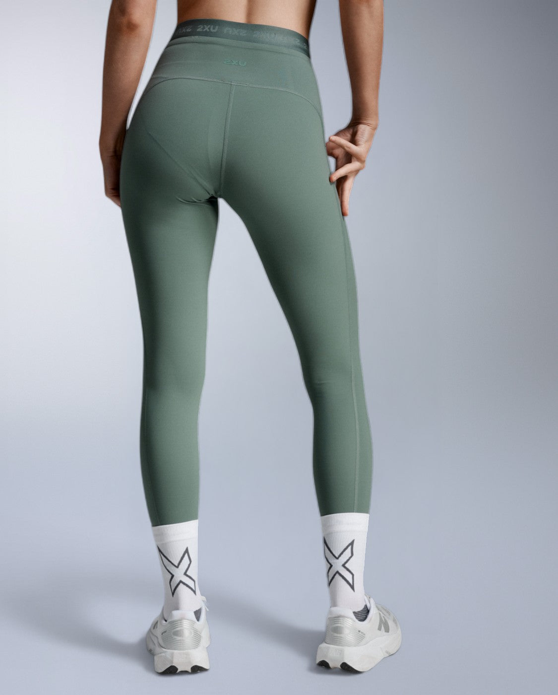 2xu-form-stash-hi-rise-compression-tights-legging-lungo image 2