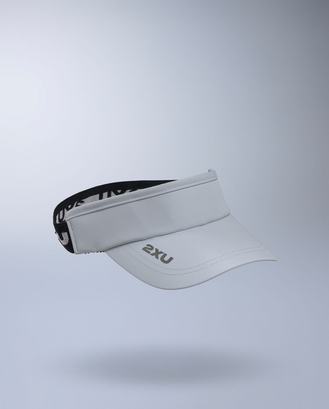 2xu-performance-visor-visiera-running-unisex-grigia image 1