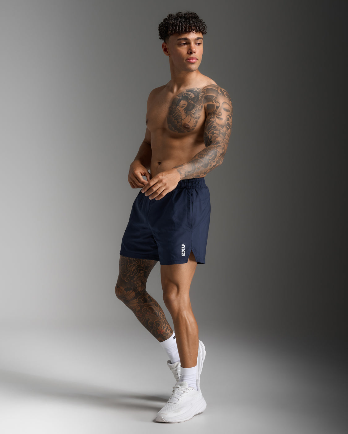 2xu-aspire-5-inch-shorts-uomo-pantaloncini-running-blu-navy image 4