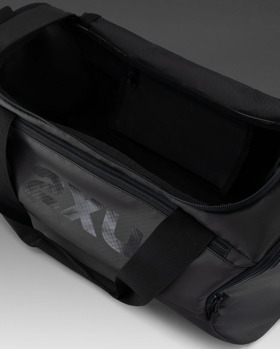 2xu-gym-bag-30l-nero image 5