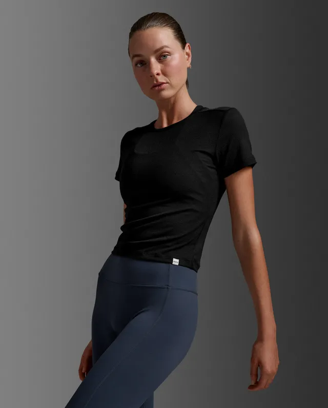 2xu-form-fluid-ribbed-crop-tee-donna-nera-t-shirt-crop-fitted image 1