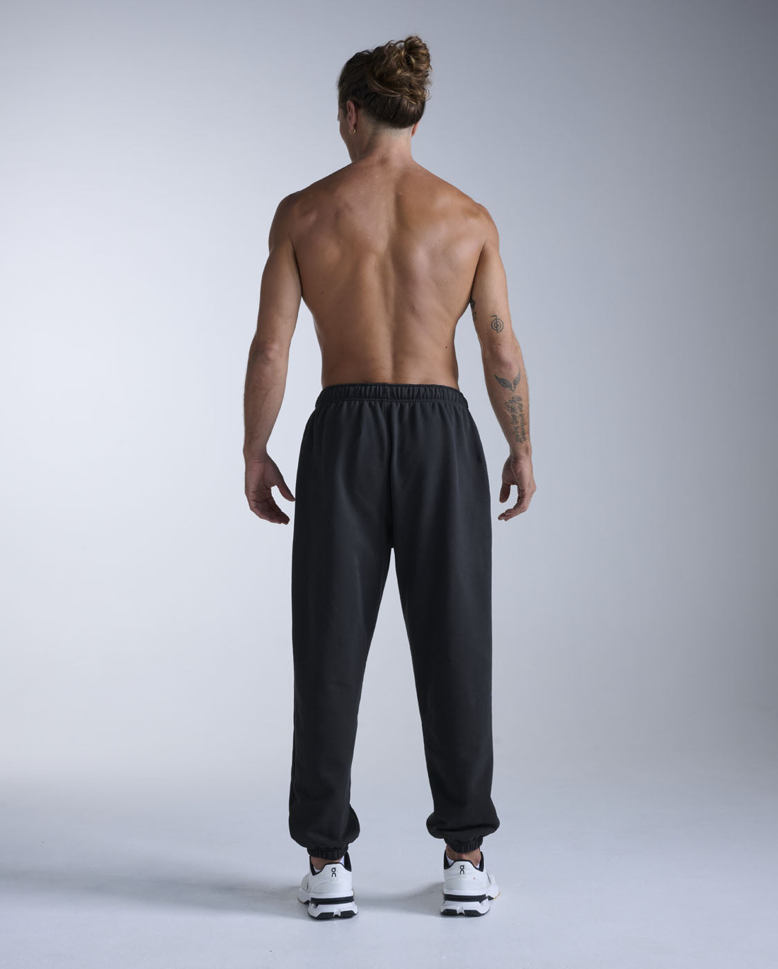 2xu-ez-oversized-organic-cotton-trackpants-uomo-nero image 8