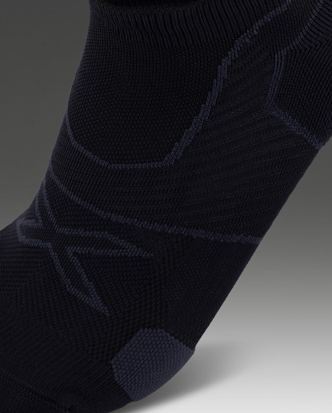 2xu-vectr-cushion-no-show-socks-nero image 2