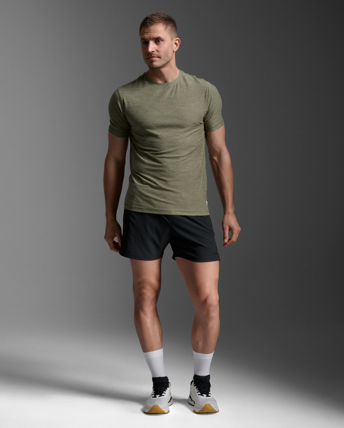 2xu-signature-soft-jersey-tee-maglietta-training-regular-verde image 6