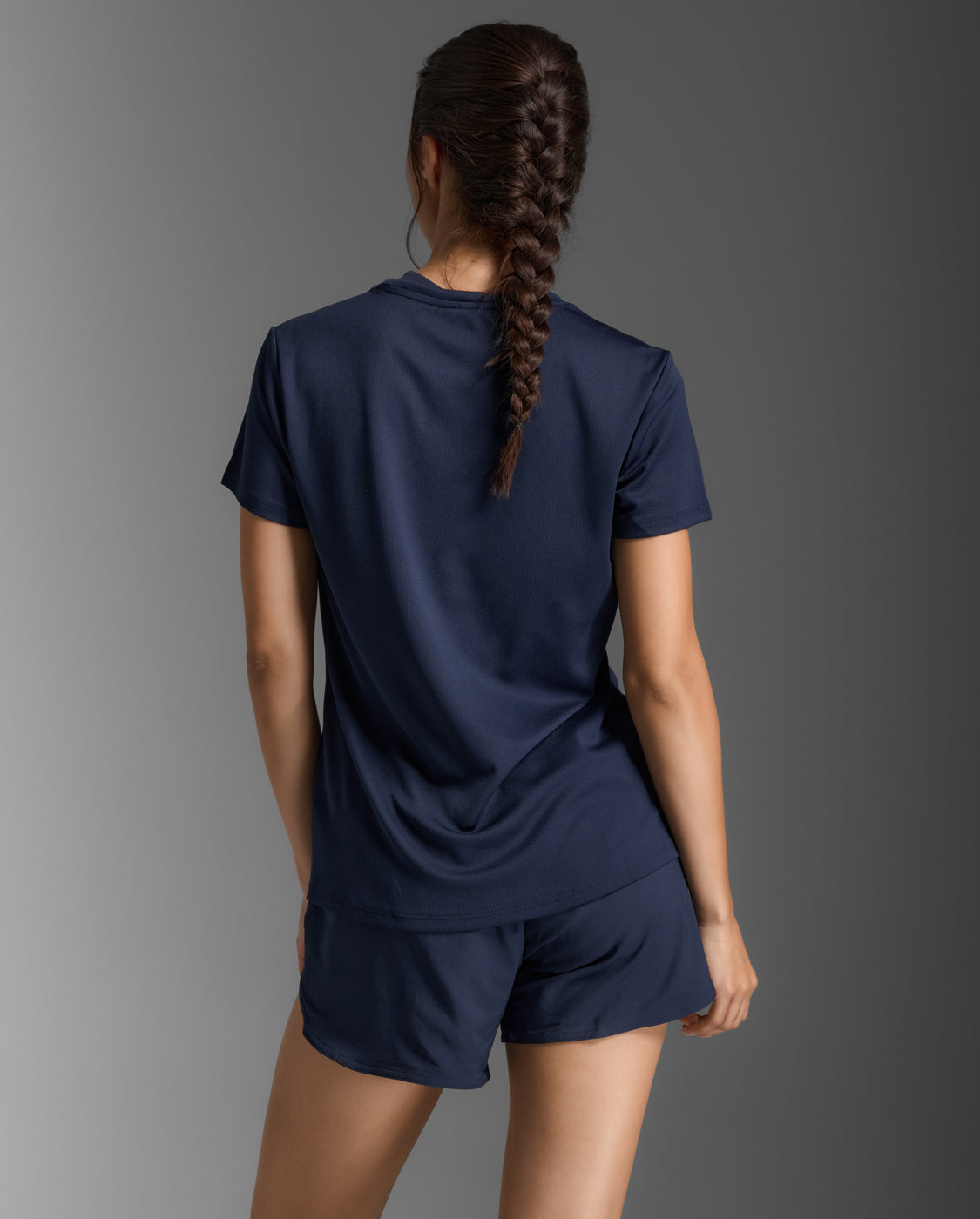 2xu-aspire-tee-donna-tops-midnight image 3