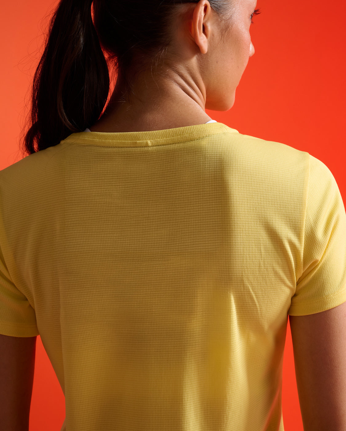 2xu-aero-tee-uomo-slim-maglia-running-traspirante image 7