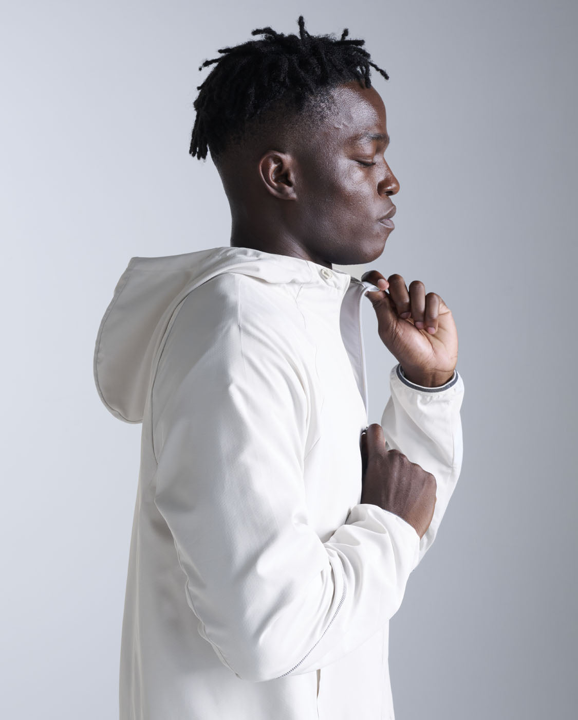 2xu-aero-hex-windbreaker-uomo-slim-antivento-running-grigio image 4