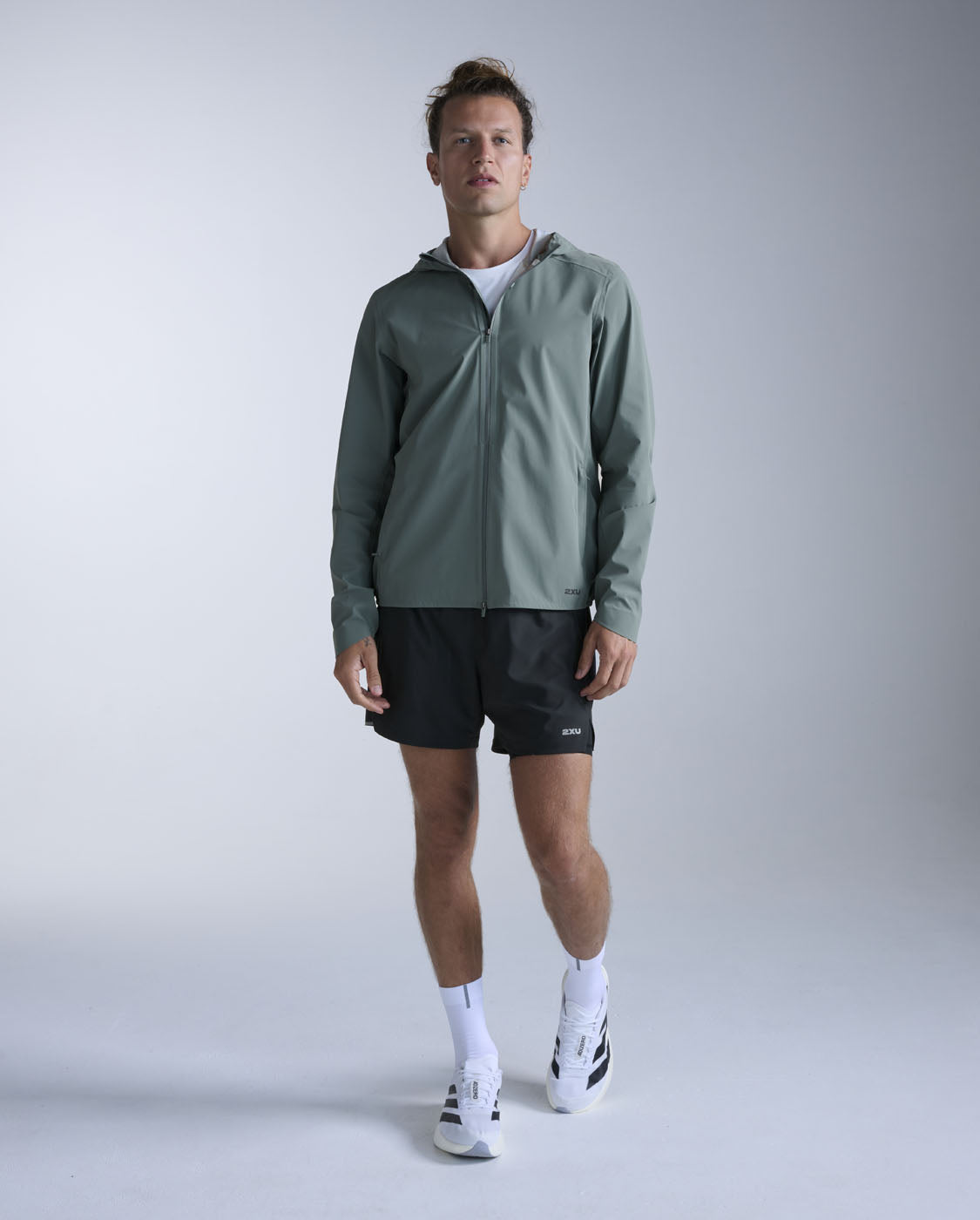 2xu-ignition-shield-uomo-giacca-impermeabile-running-verde image 2