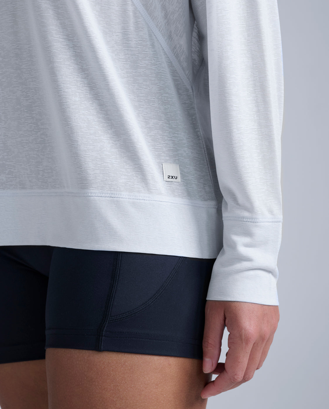 2xu-relight-long-sleeve-maglia-training-donna-manica-lunga image 5