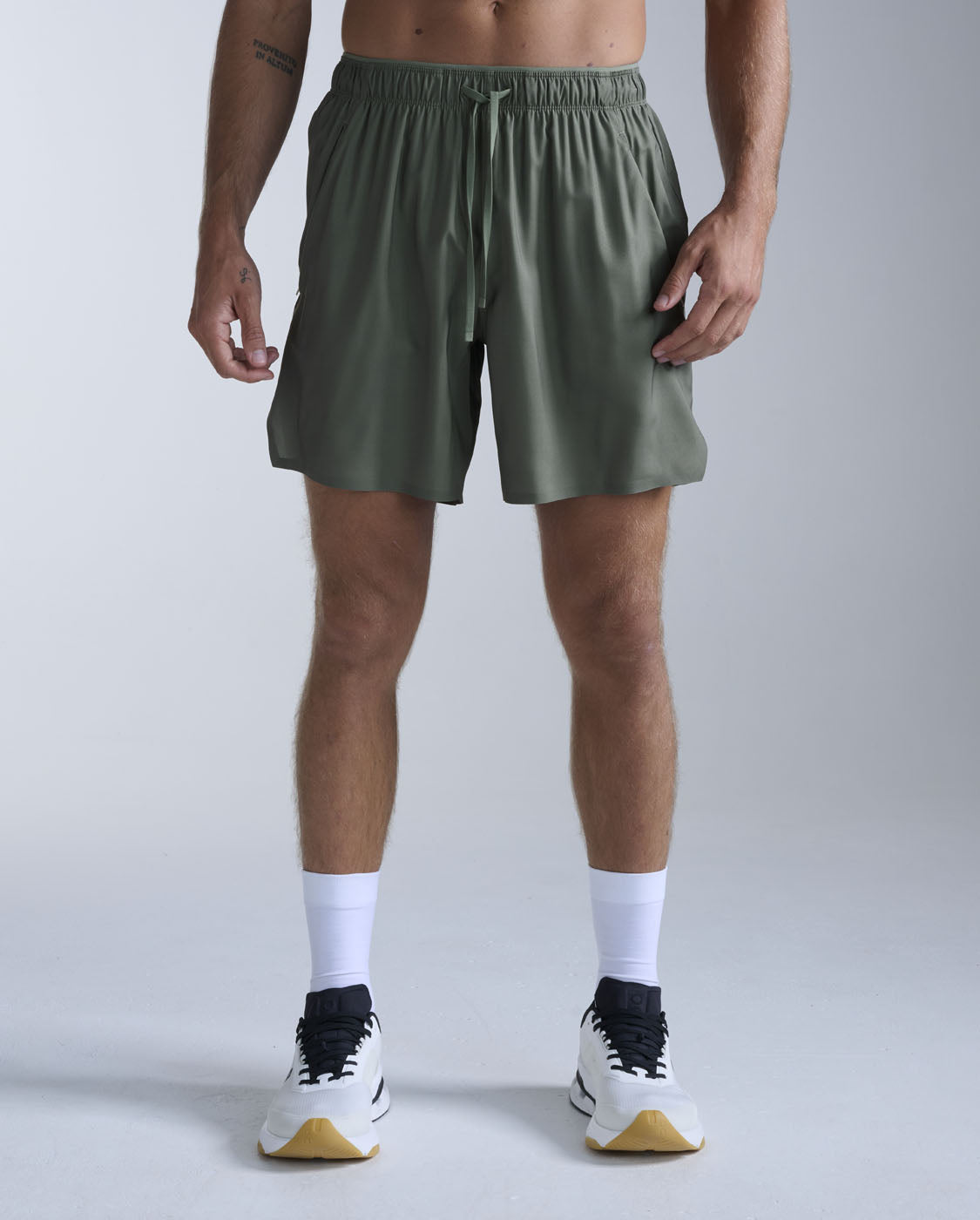 2xu-motion-7-inch-unlined-shorts-shorts-training-uomo-verdi-sfoderati image 1