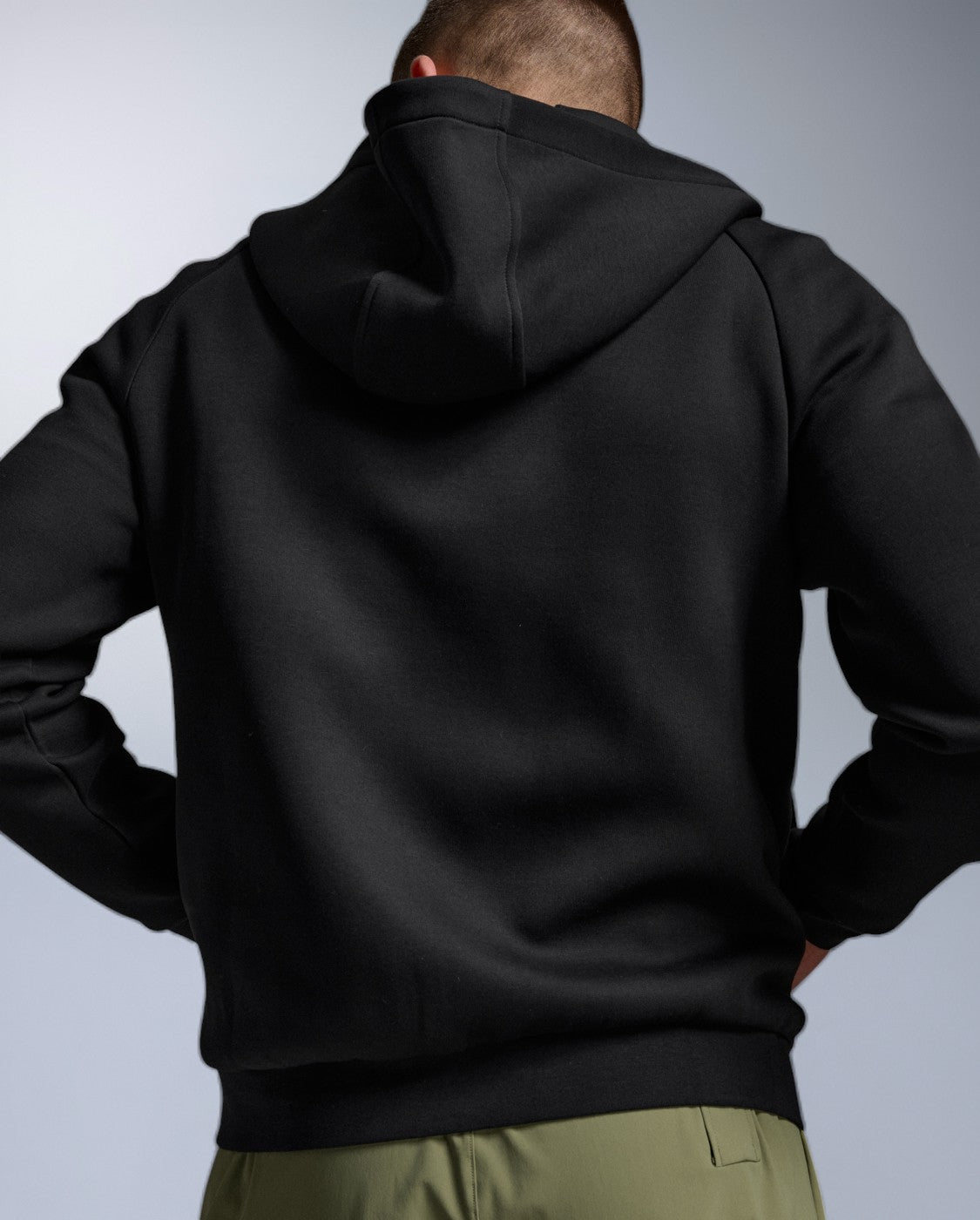 2xu-commute-smooth-spacer-full-zip-felpa-uomo-nero image 4