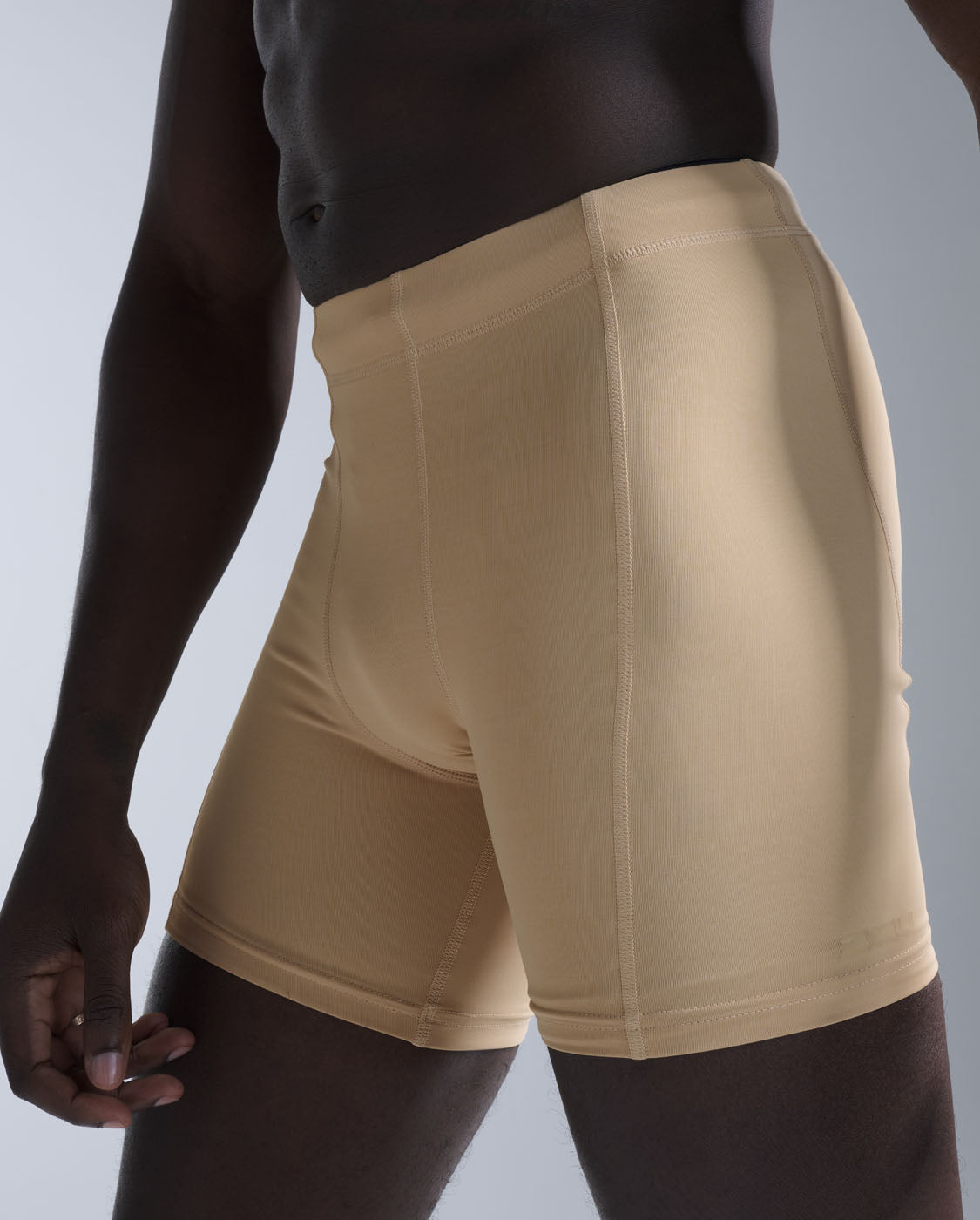2xu-core-compression-shorts-1-2-beige image 3