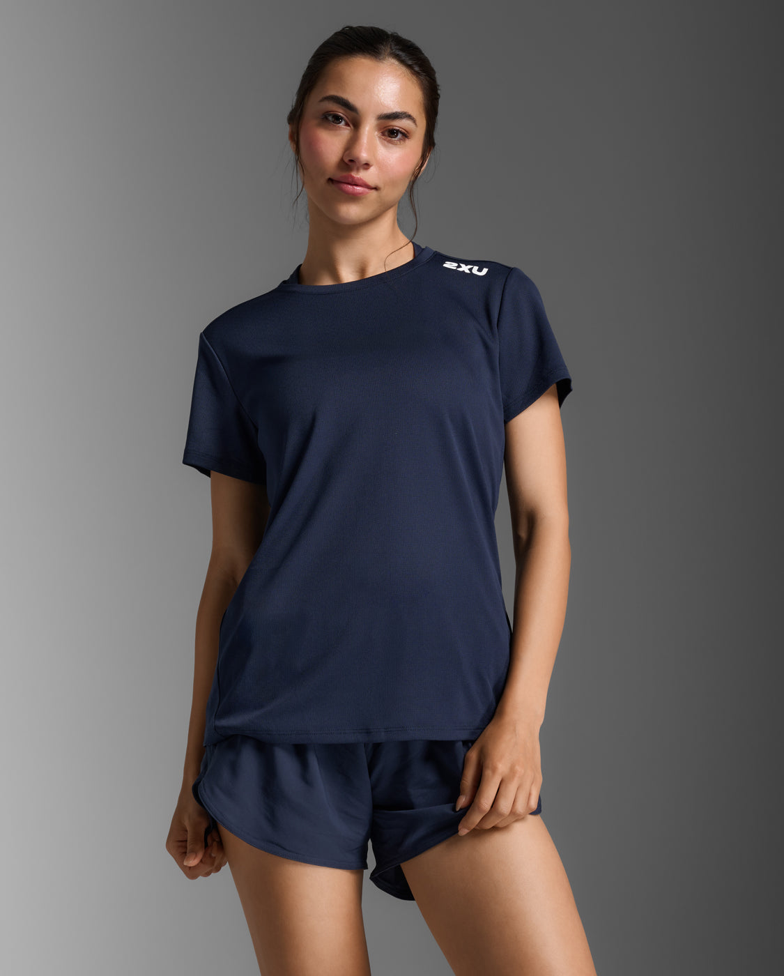 2xu-aspire-tee-donna-tops-midnight image 2