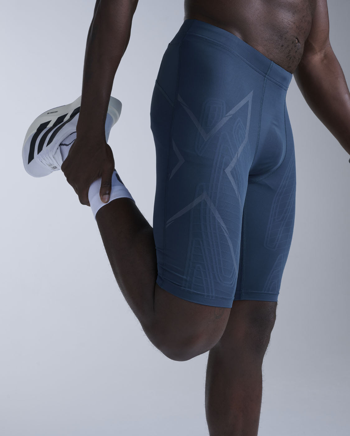2xu-light-speed-compression-shorts-pantaloncini-a-compressione-running image 6