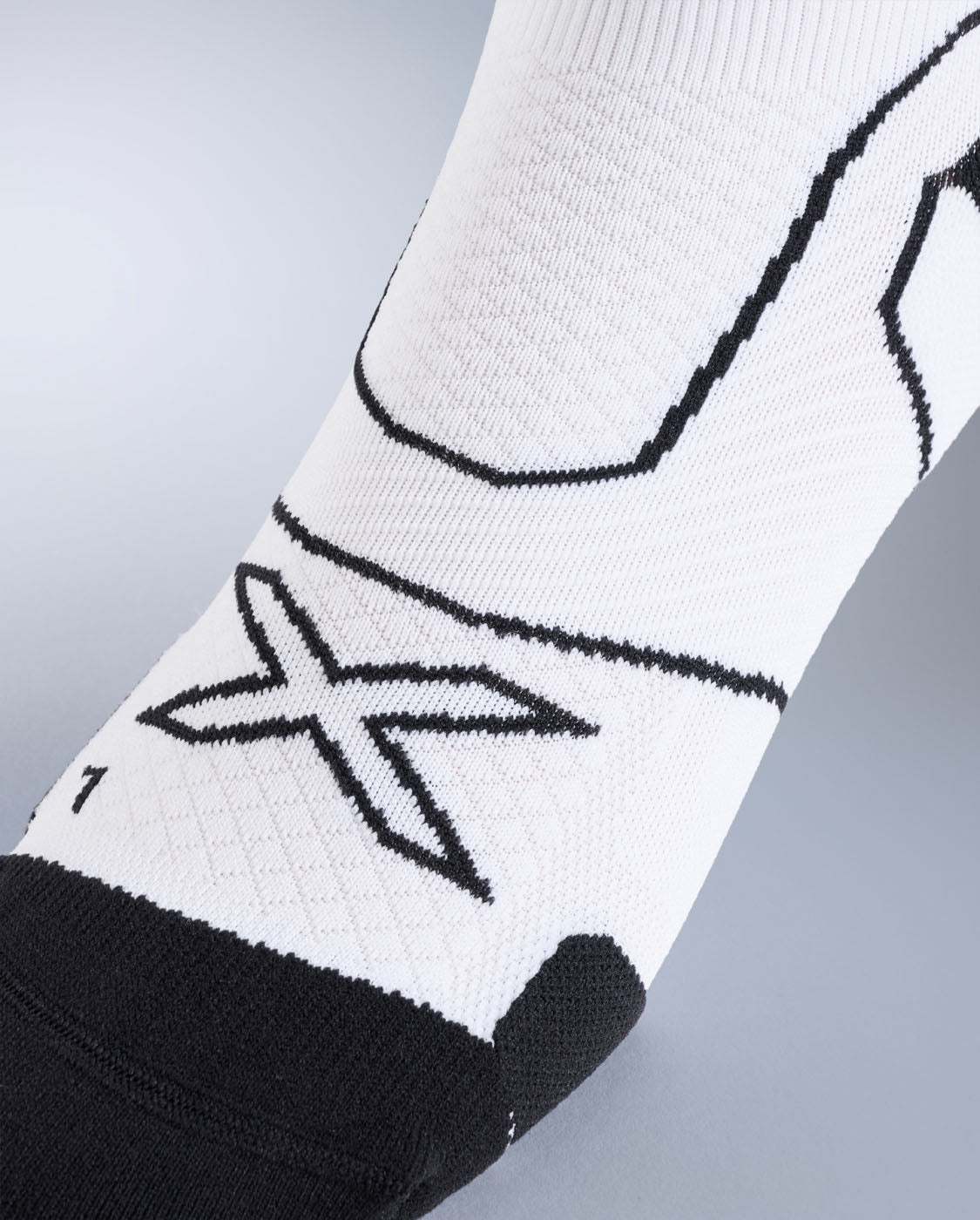 2xu-vectr-cushion-crew-socks-da-running-uomo-bianco-nero image 3