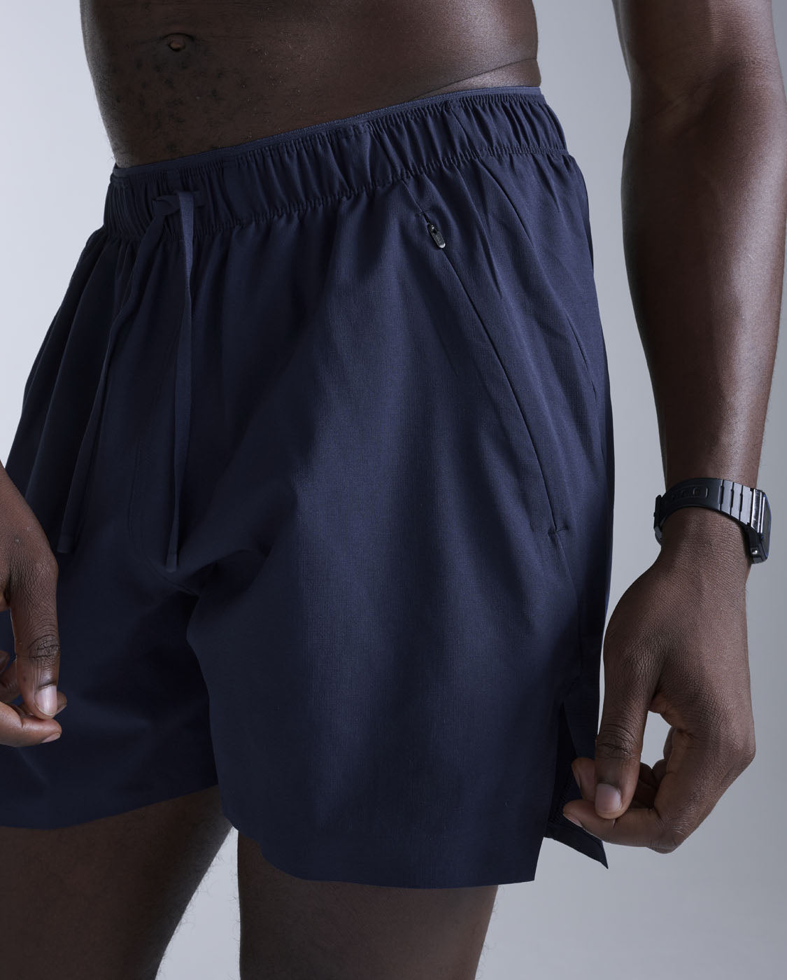2xu-motion-5-inch-unlined-shorts-uomo-pantaloncini-training-blu-navy image 3