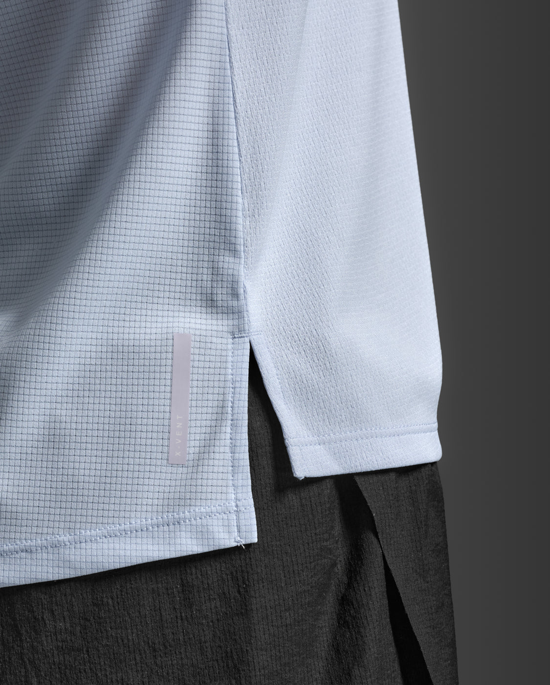 2xu-aero-tee-slim-blu image 6