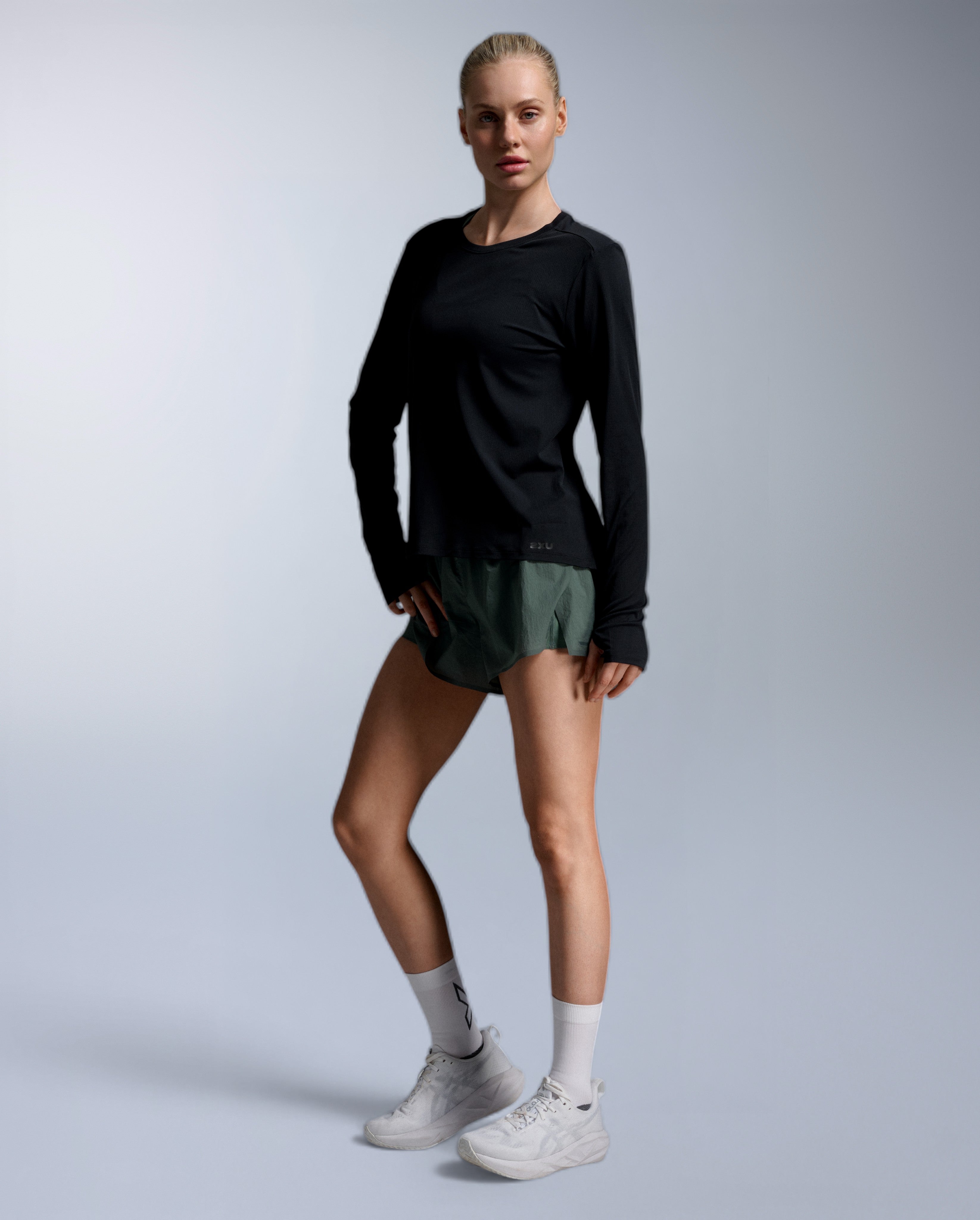 2xu-aero-trail-long-sleeve-maglia-trail-running-donna-manica-lunga-nera image 4