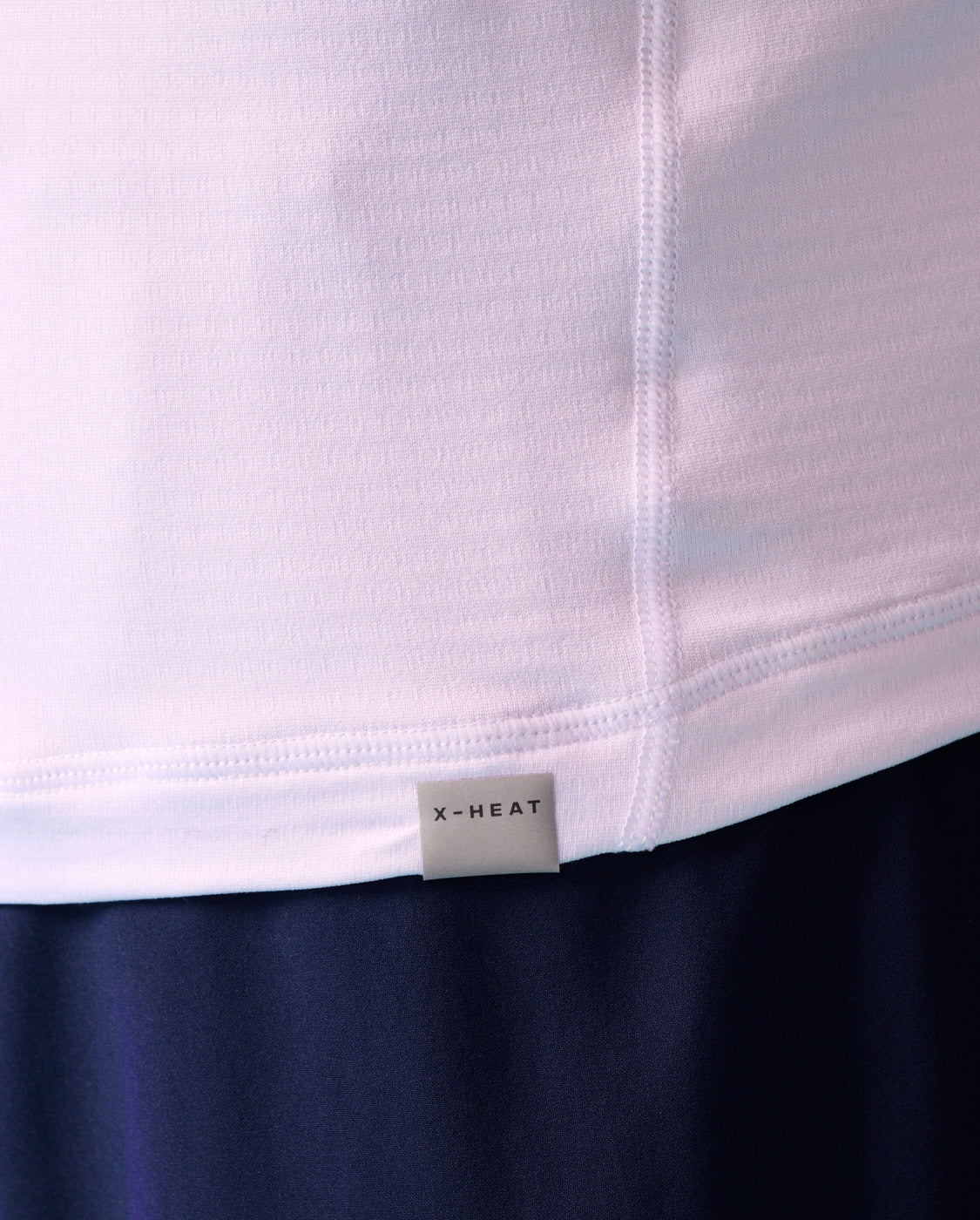 2xu-ignition-grid-maglia-termica-base-layer-bianco image 5