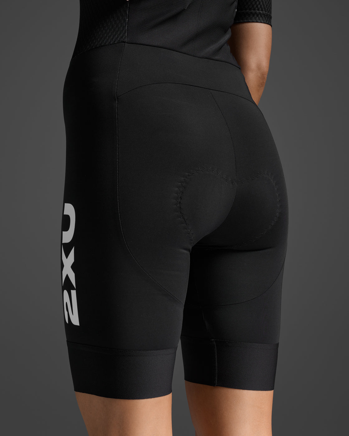 2xu-aero-hex-sleeved-trisuit-muta-triathlon-nero-bianco image 4