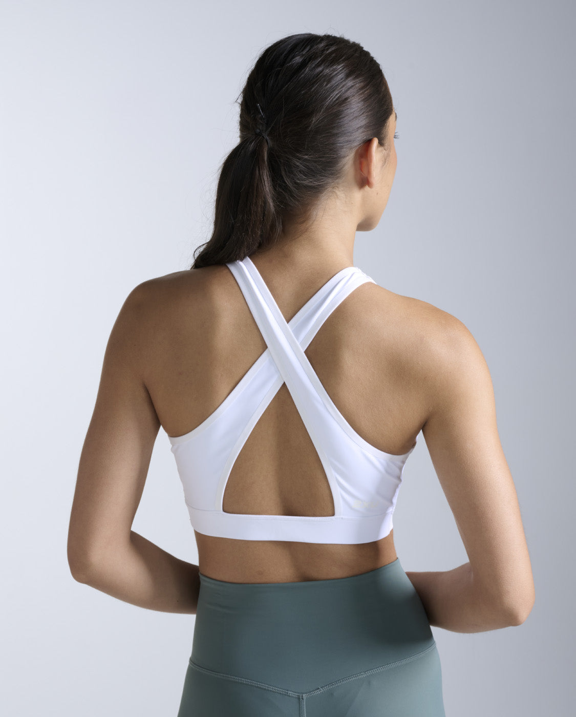 2xu-feather-flex-bonded-cross-back-bra-donna-reggiseno-sport-bianco image 4