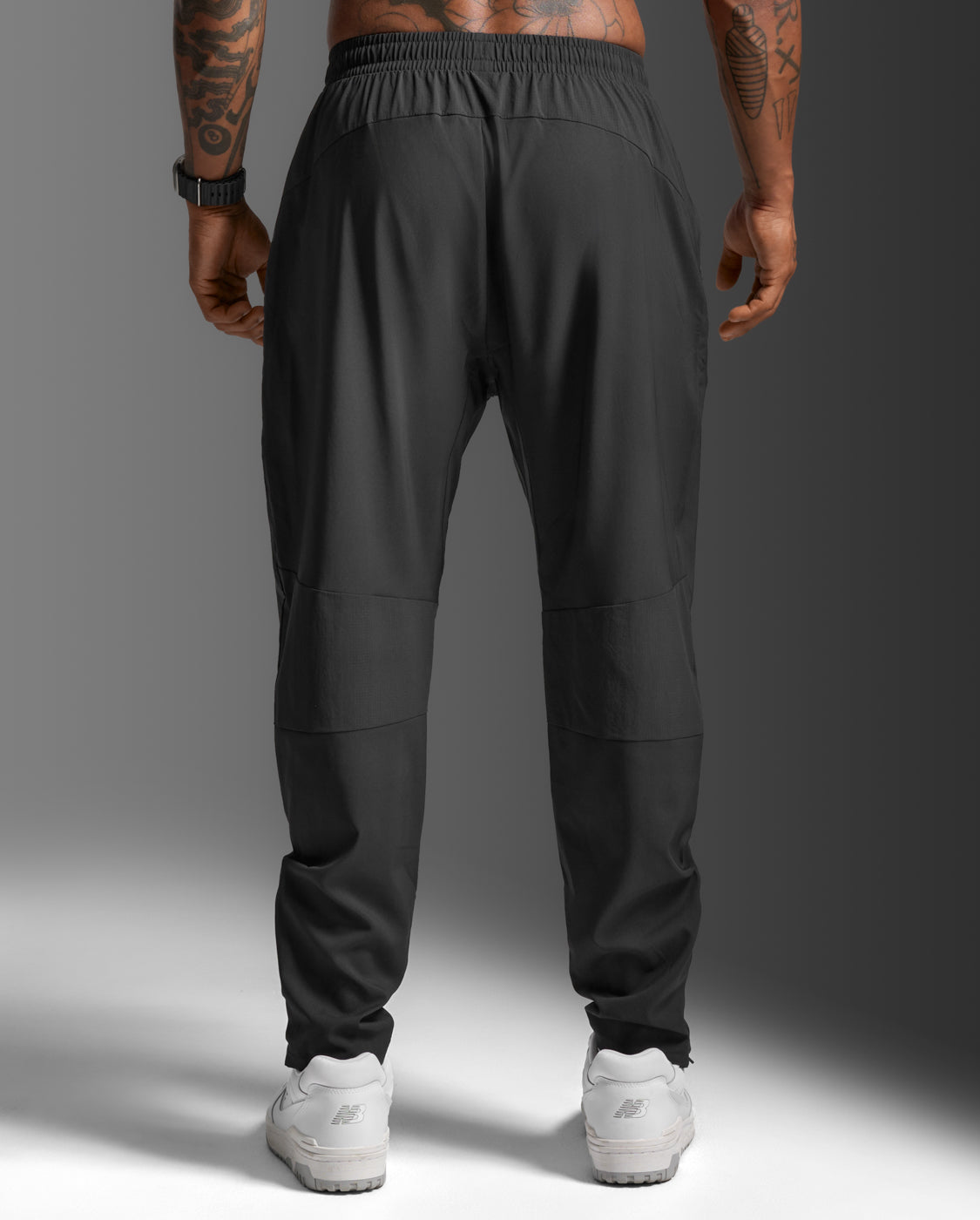 2xu-aero-woven-jogger-pantaloni-running-nero image 2