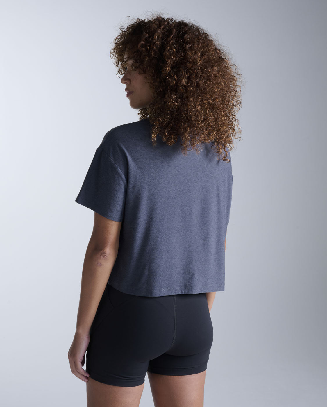 2xu-form-soft-jersey-relaxed-tee image 2