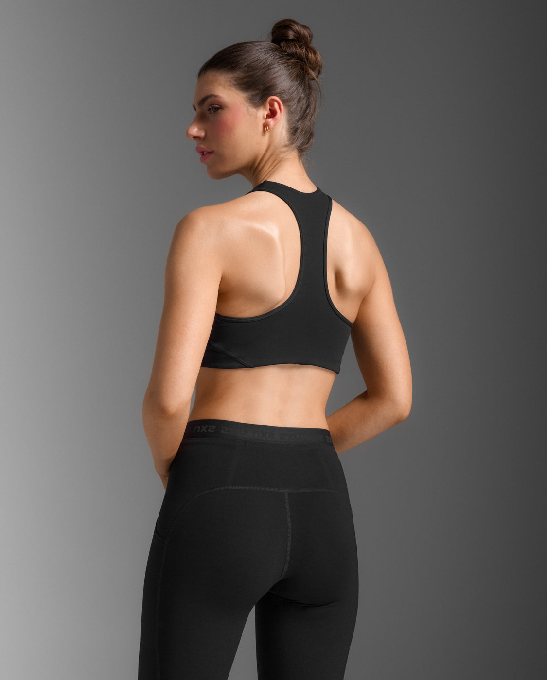2xu-form-racerback-reggiseno-sportivo-medio-supporto-nero image 3