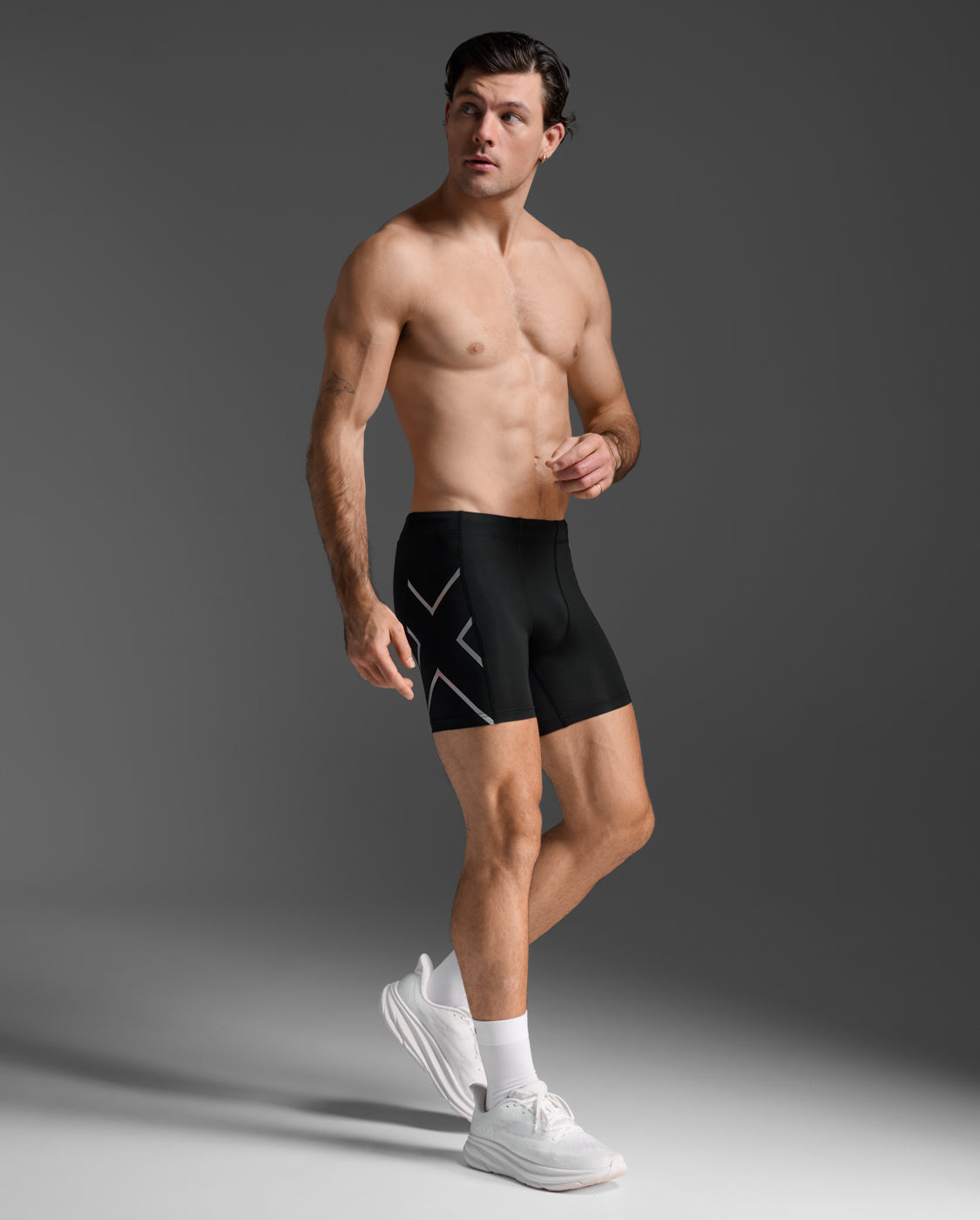 2xu-core-compression-1-2-shorts-mezzo-tight-compressione image 3