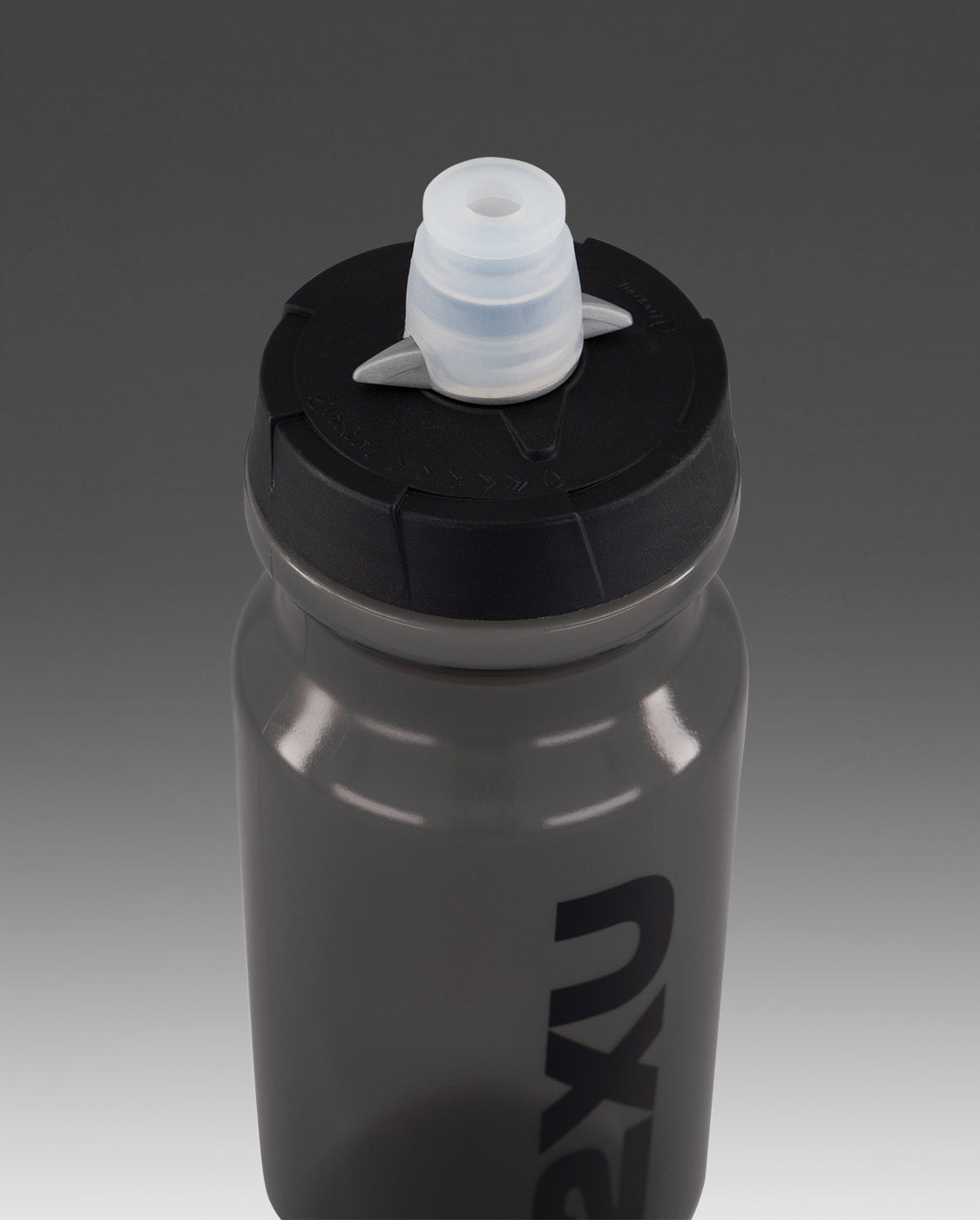 2xu-squeeze-water-bottle-600ml-borraccia-sportiva image 3