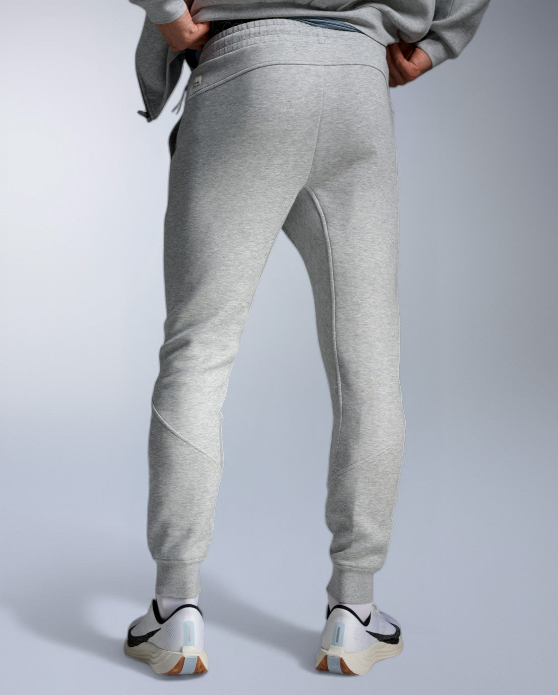2xu-commute-smooth-spacer-trackpants-pantaloni-tuta-uomo-regular-fit image 2