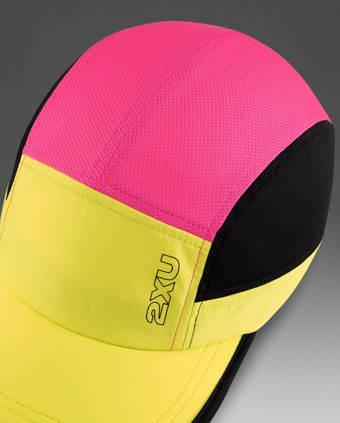 2xu-light-speed-cap-cappellino-running-giallo-unisex image 5