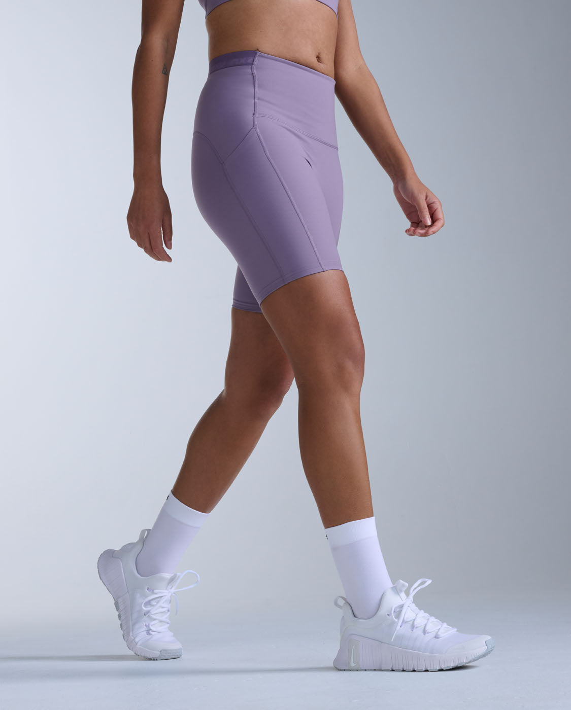 2xu-form-stash-hi-rise-compression-shorts-6-pollici-viola image 3