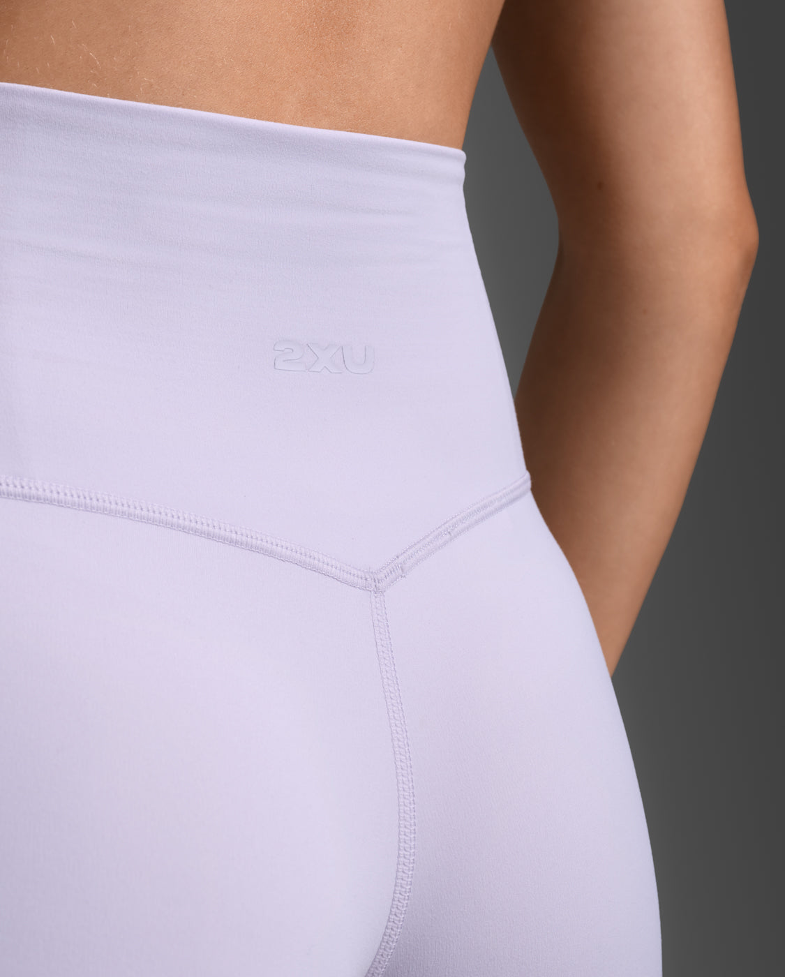 2xu-fluid-hi-rise-5-inch-shorts-shorts-training-donna-lilla image 7