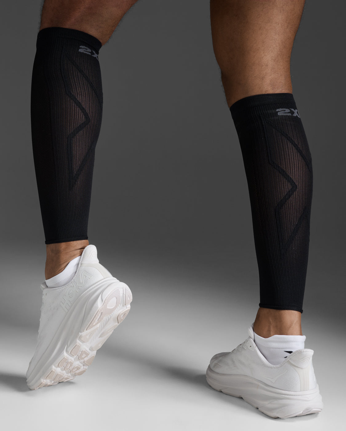 2xu-x-compression-calf-sleeves-gambali-compressivi-nero image 1