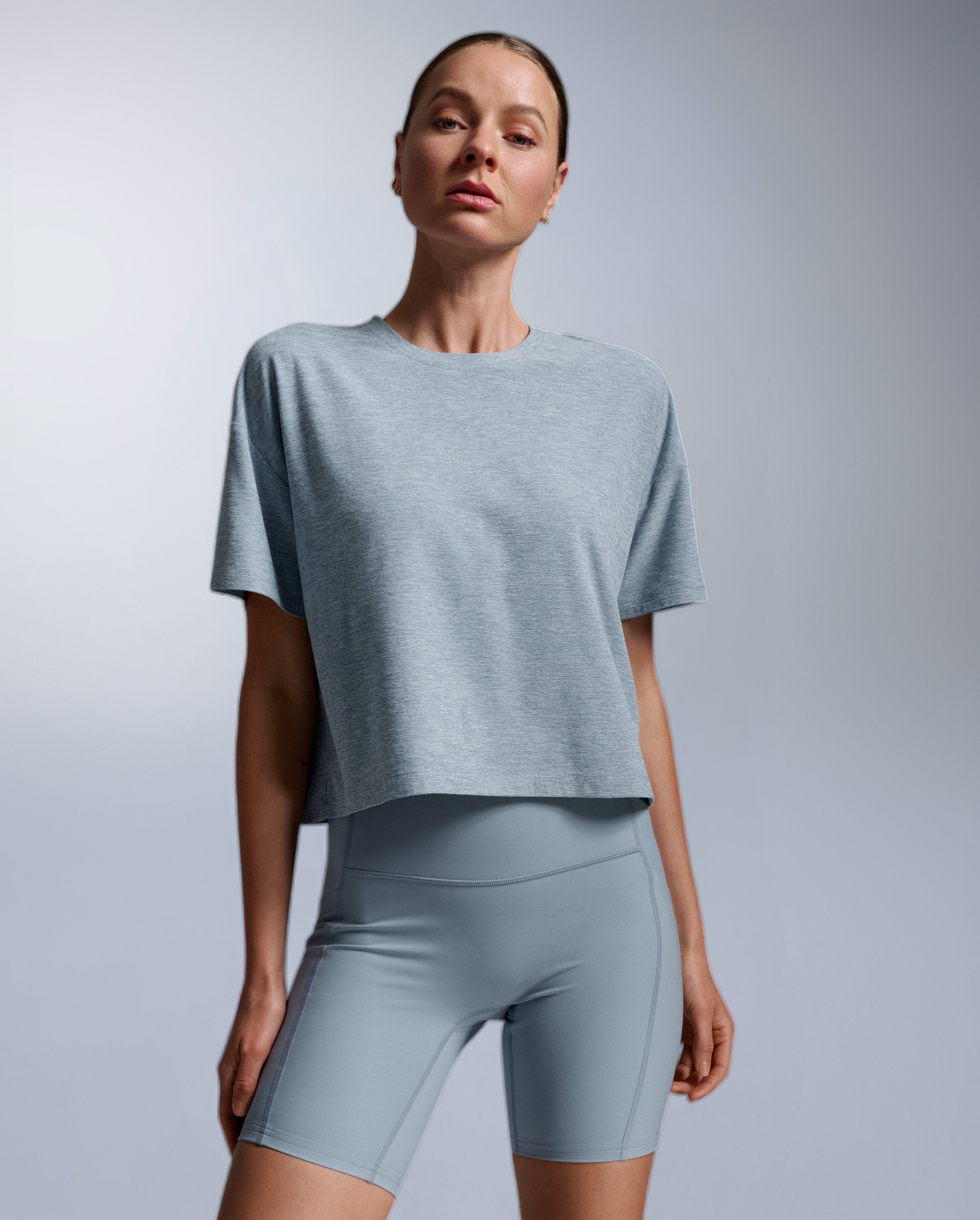 2xu-form-soft-jersey-relaxed-tee-t-shirt-donna-azzurro image 1