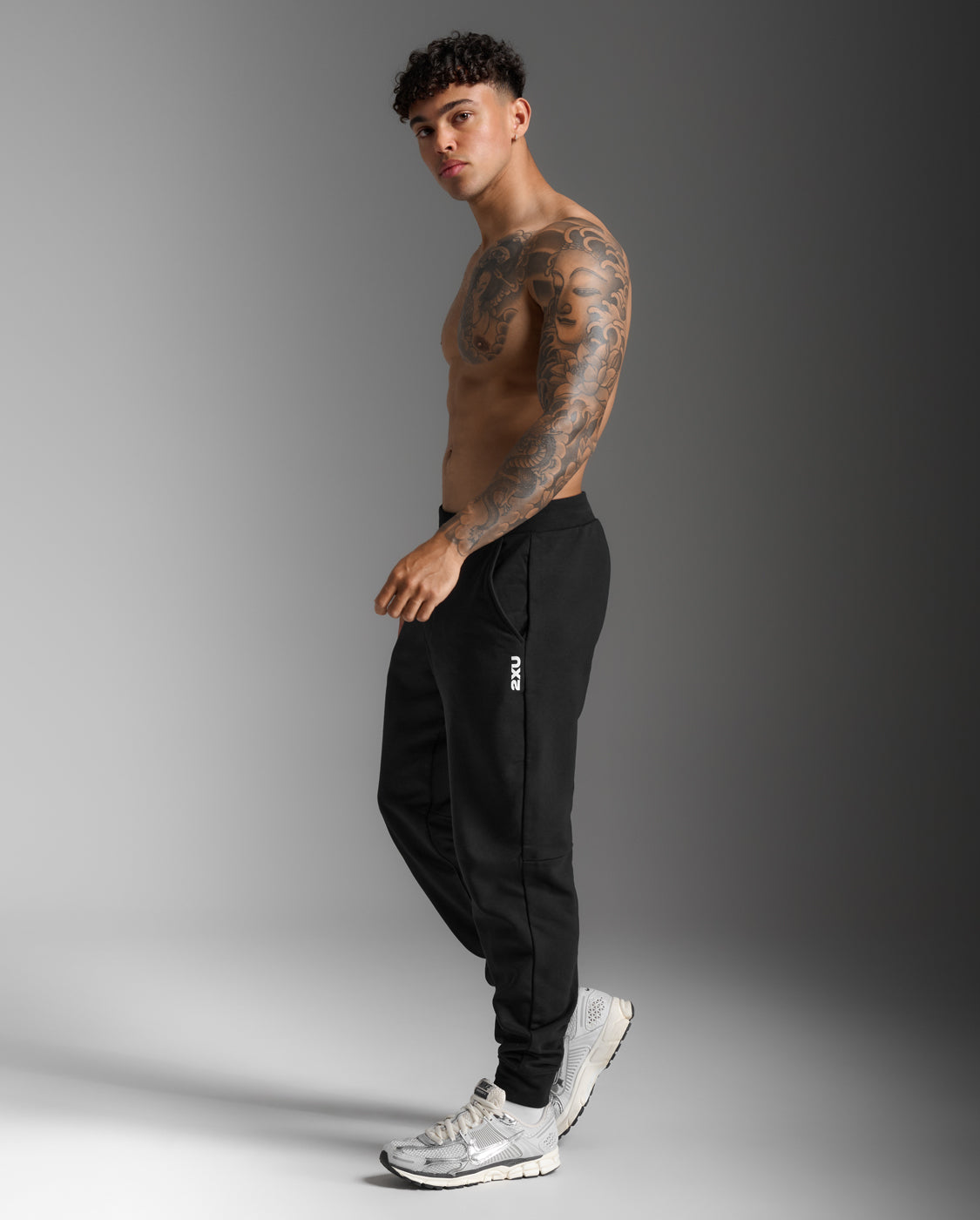2xu-aspire-trackpants-pantaloni-tuta-uomo-in-felpa image 4