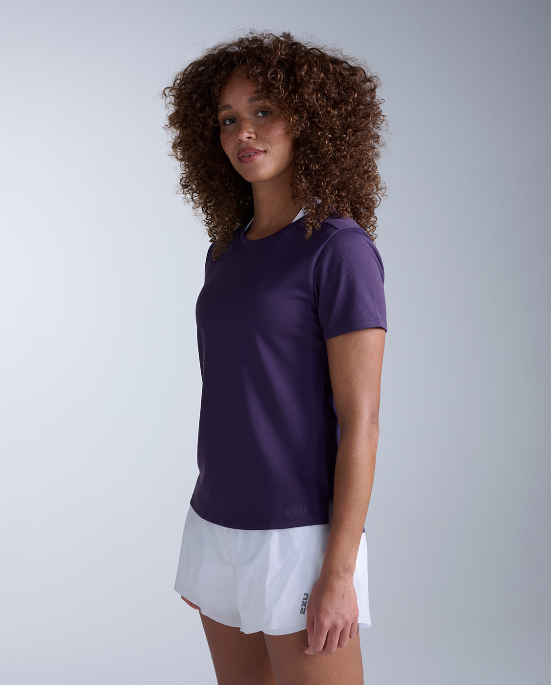 2xu-aero-tee-donna-t-shirt-running-slim-viola image 2