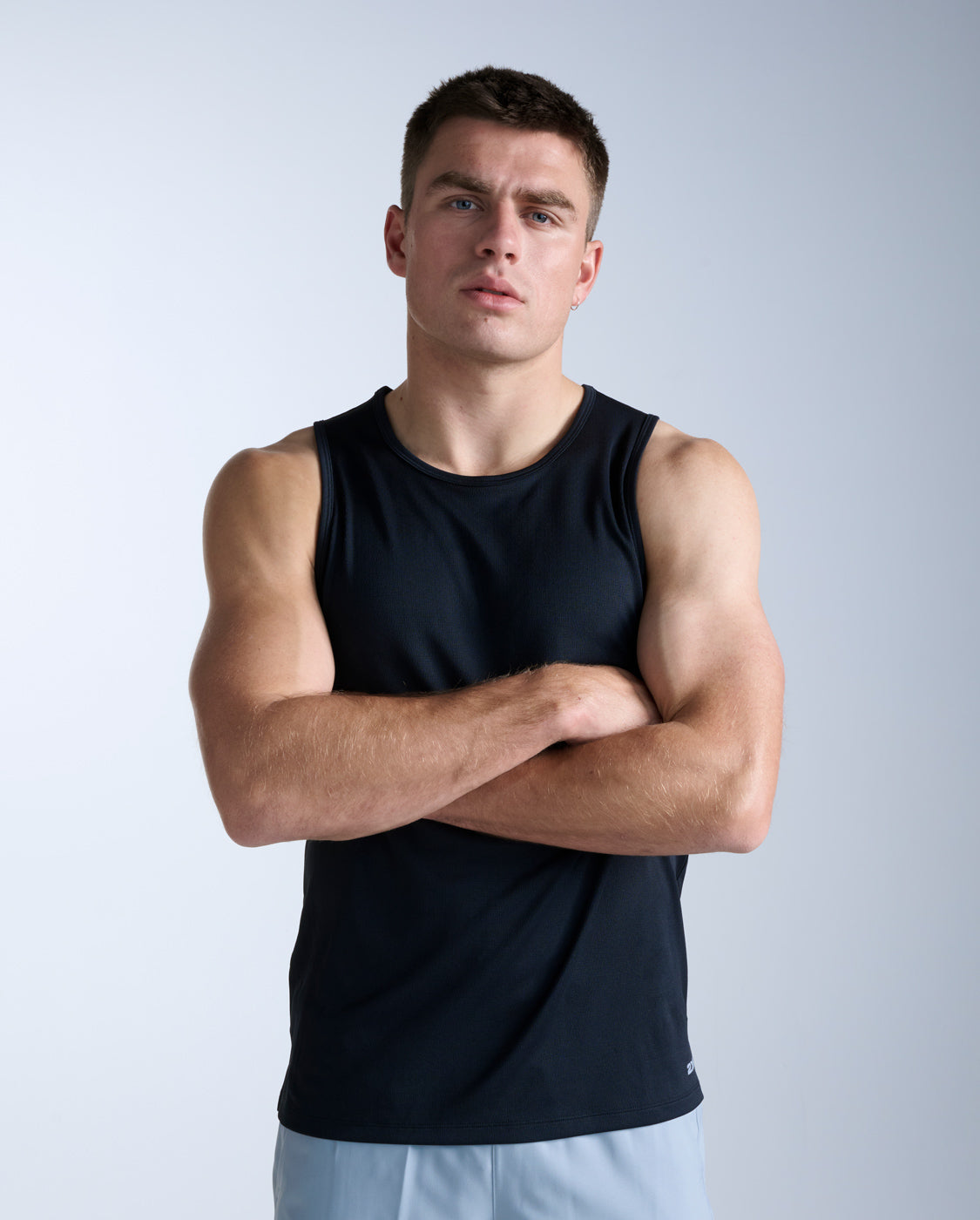 2xu-aero-canotta-running-uomo-nera-mesh-traspirante image 1