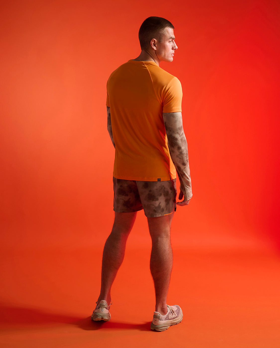 2xu-aero-tee-arancione-maglia-running-slim-upf-50 image 6