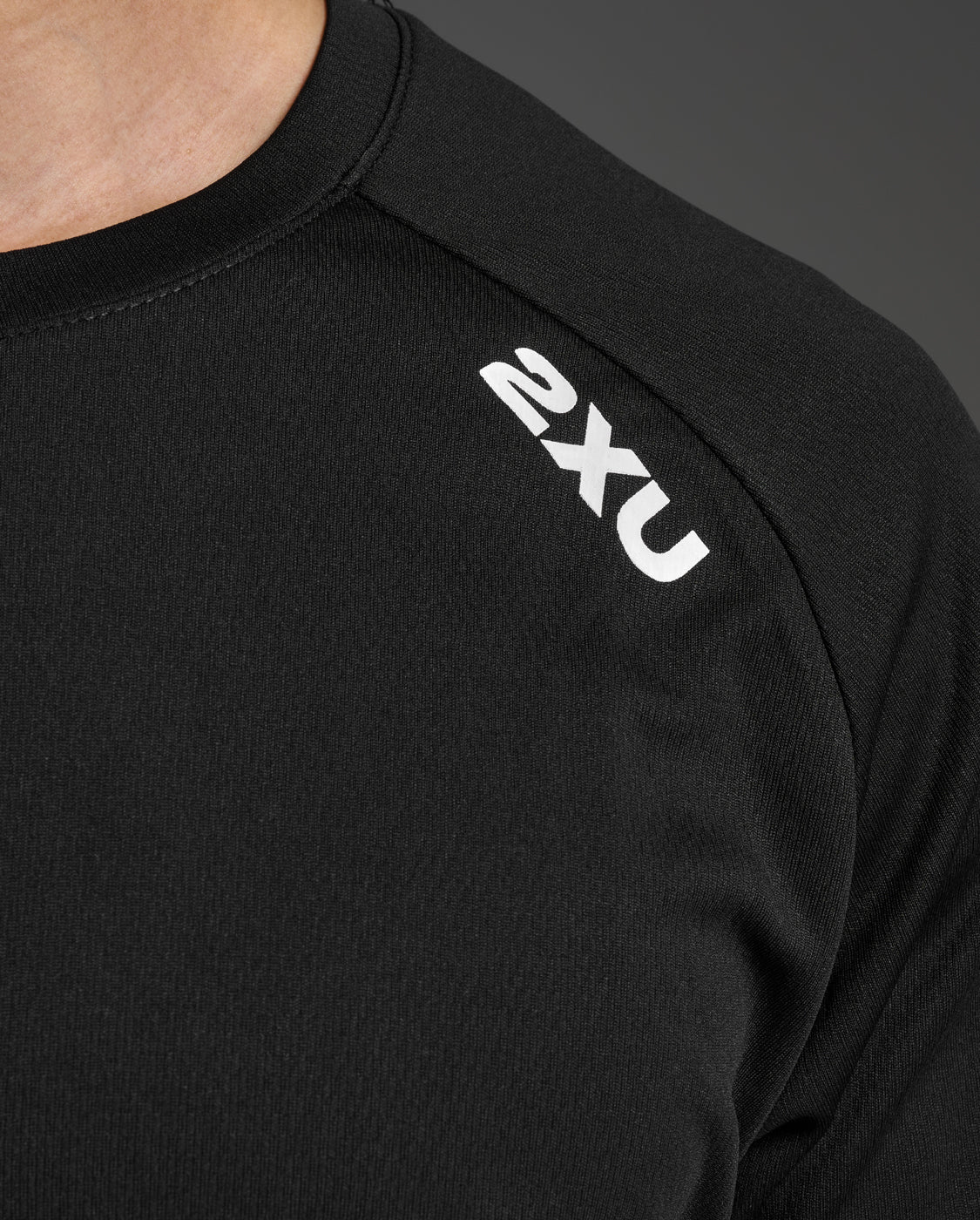 2xu-aspire-tee-uomo-t-shirt-training-nera-asciugatura-rapida image 7