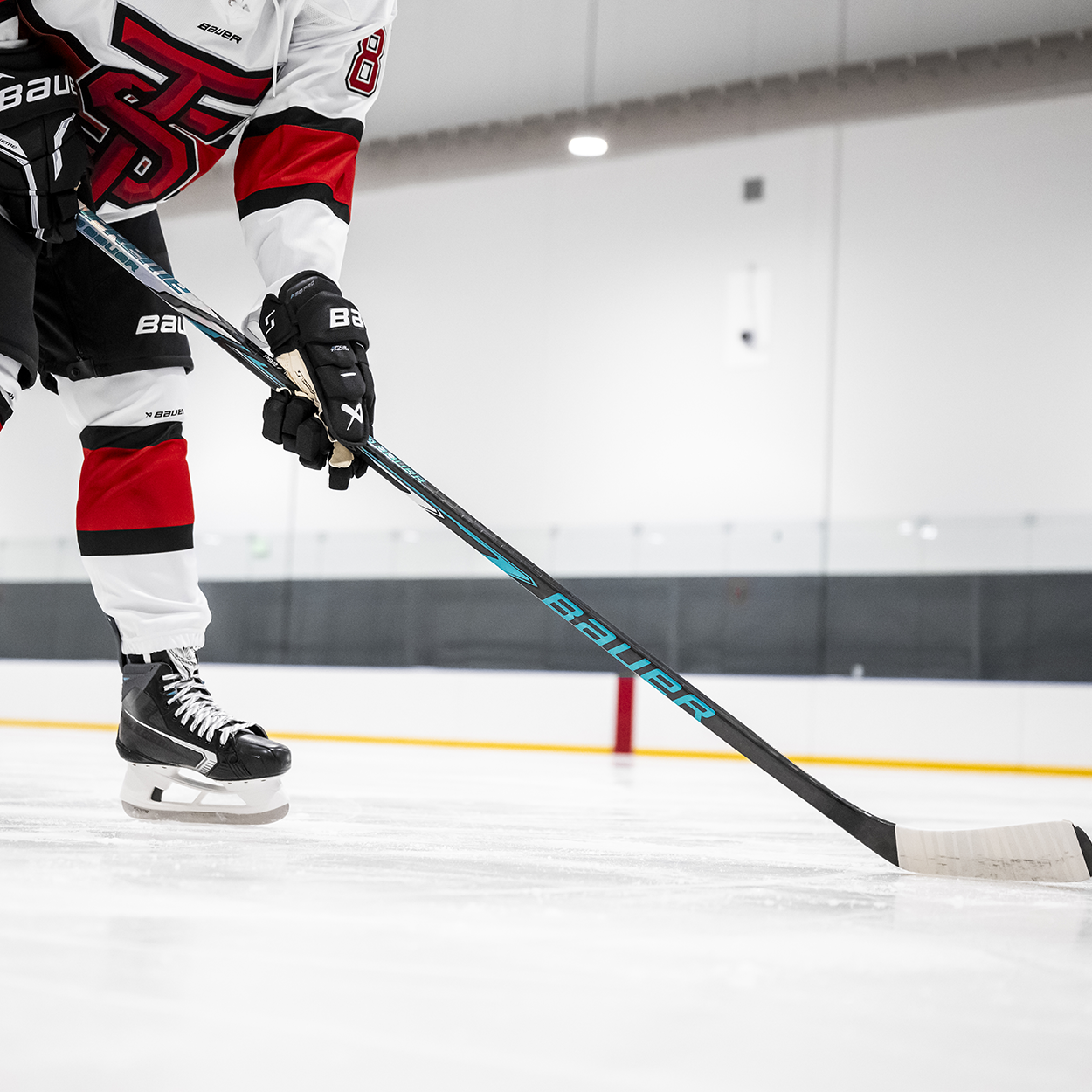 bauer-supreme-f50-pro-grip-intermediate-stecca-hockey image 2