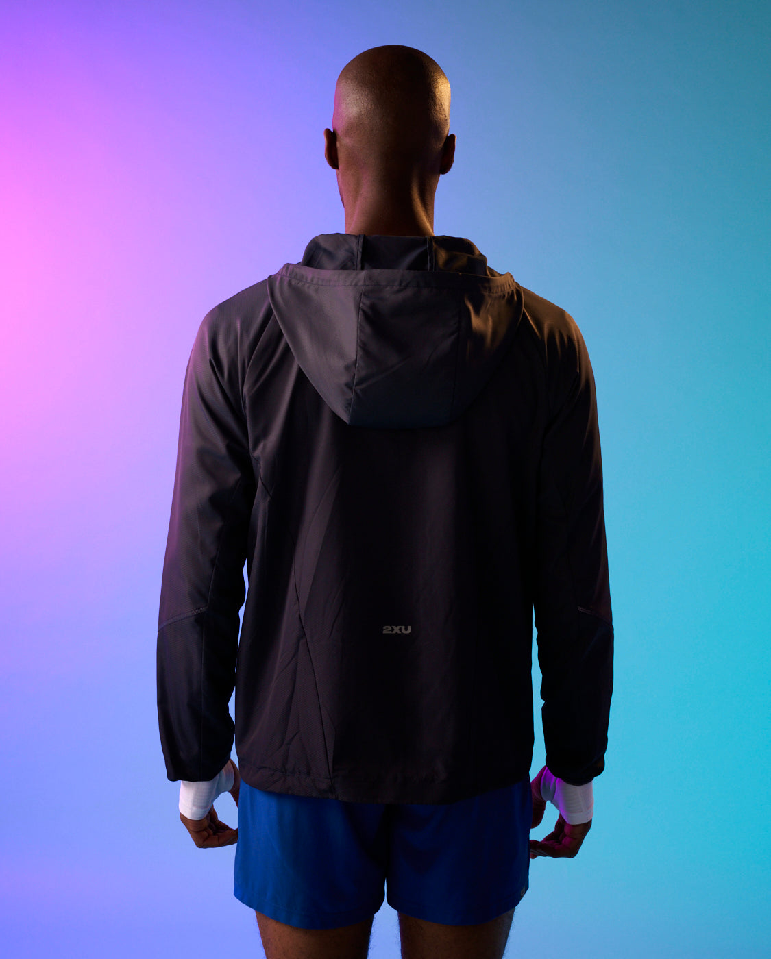 2xu-aero-hex-windbreaker-viola-scuro image 2
