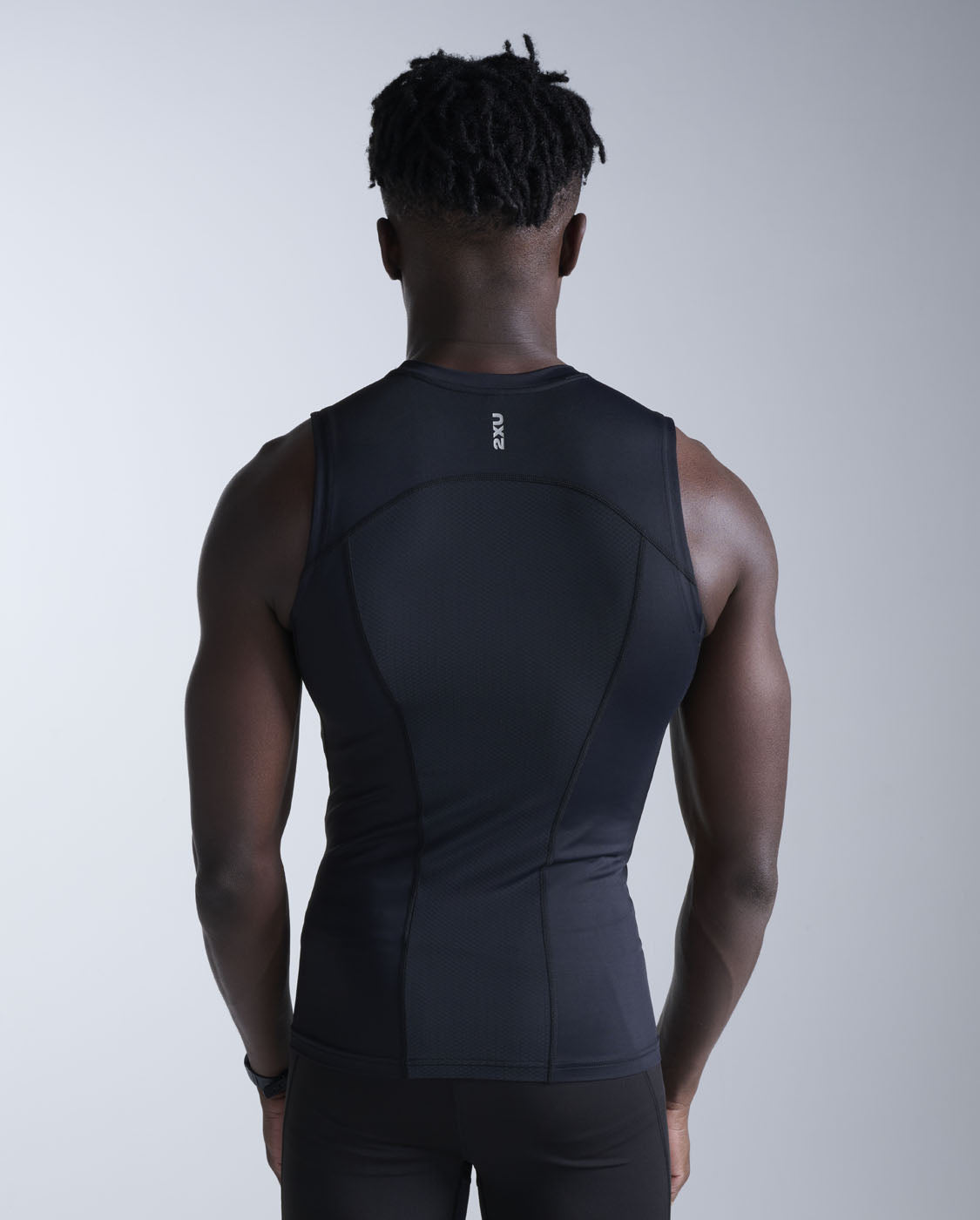 2xu-core-compression-sleeveless-nero-canotta-compressiva-training image 2