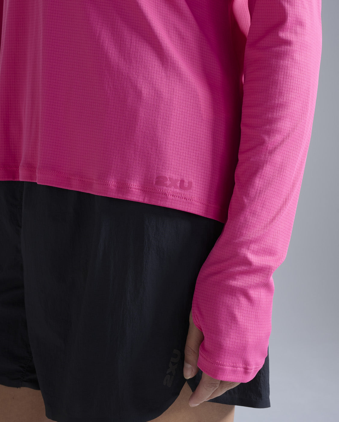 2xu-aero-trail-long-sleeve-maglia-trail-donna-manica-lunga image 7