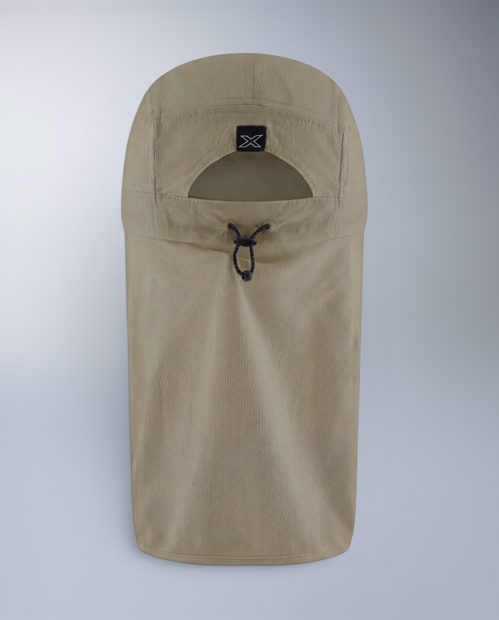 2xu-trail-legionnaire-cap-beige image 3