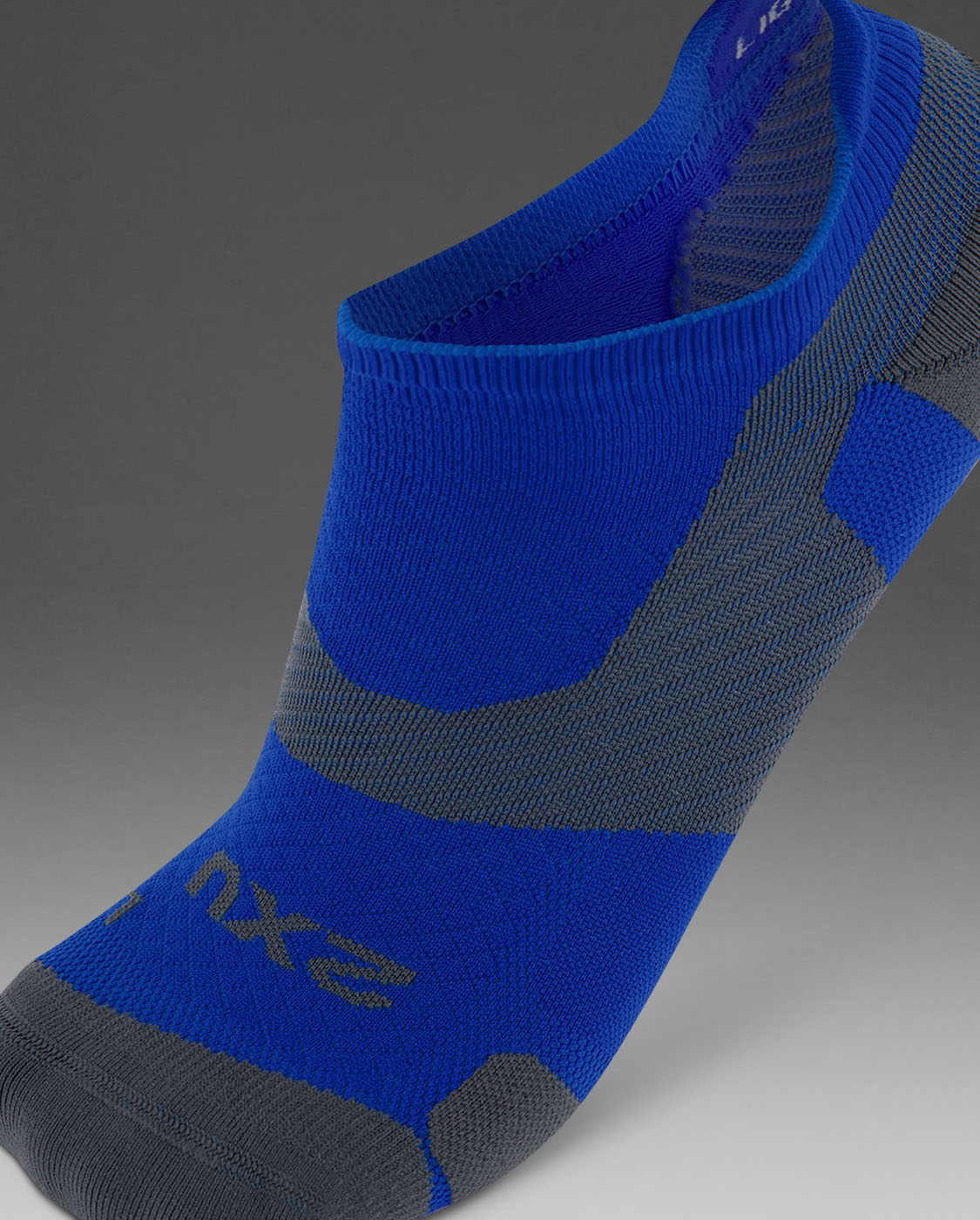 2xu-vectr-light-cushion-no-show-calzini-compressione-running image 2